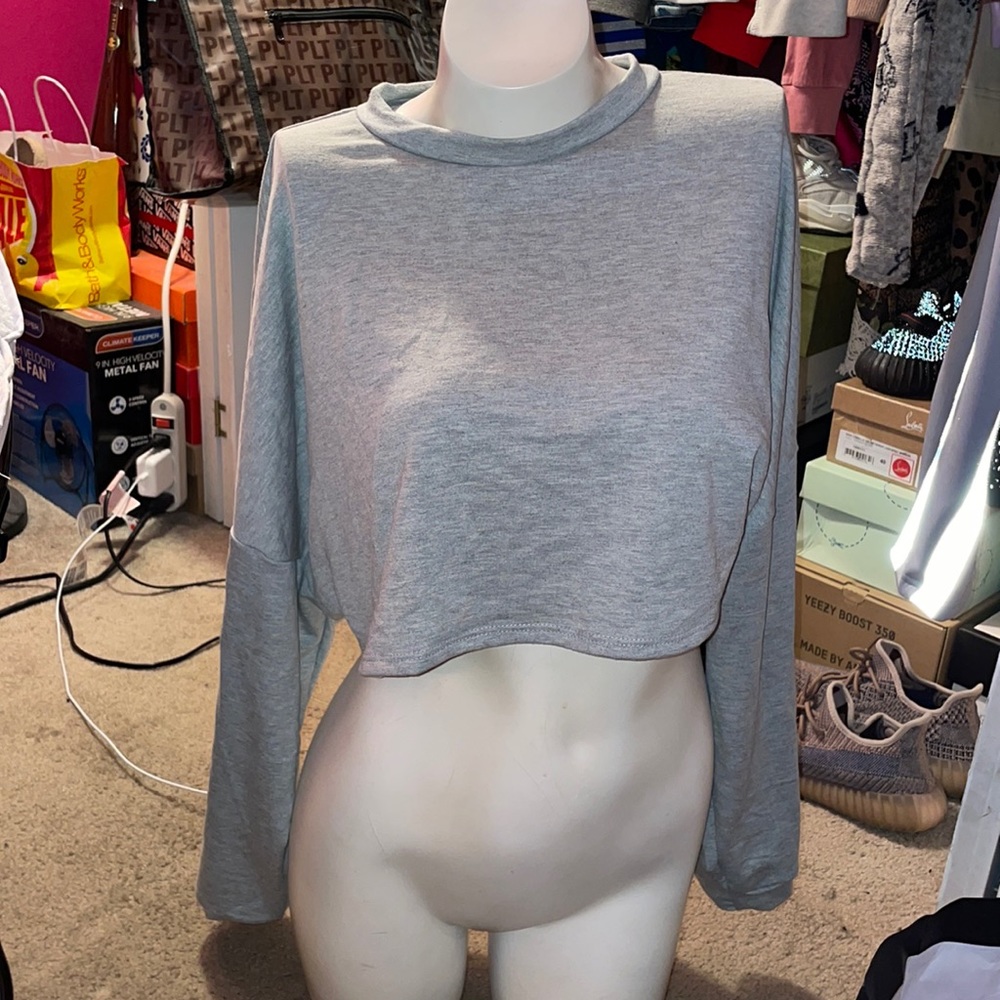 Super cropped sweater